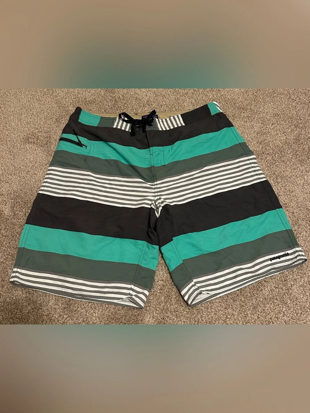 Patagonia Teal, Black & Gray Striped Men's Wavefarer Board Shorts - Picture 1 of 3
